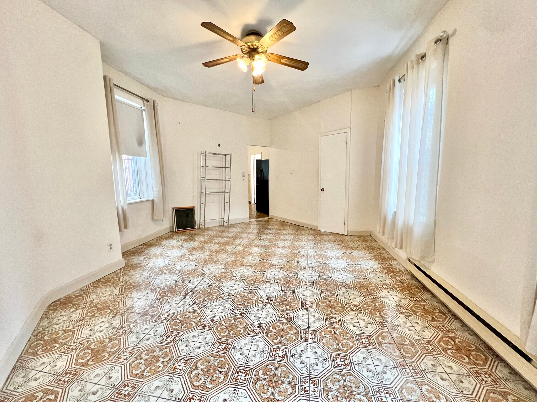 Building Photo - 84 N Margin St