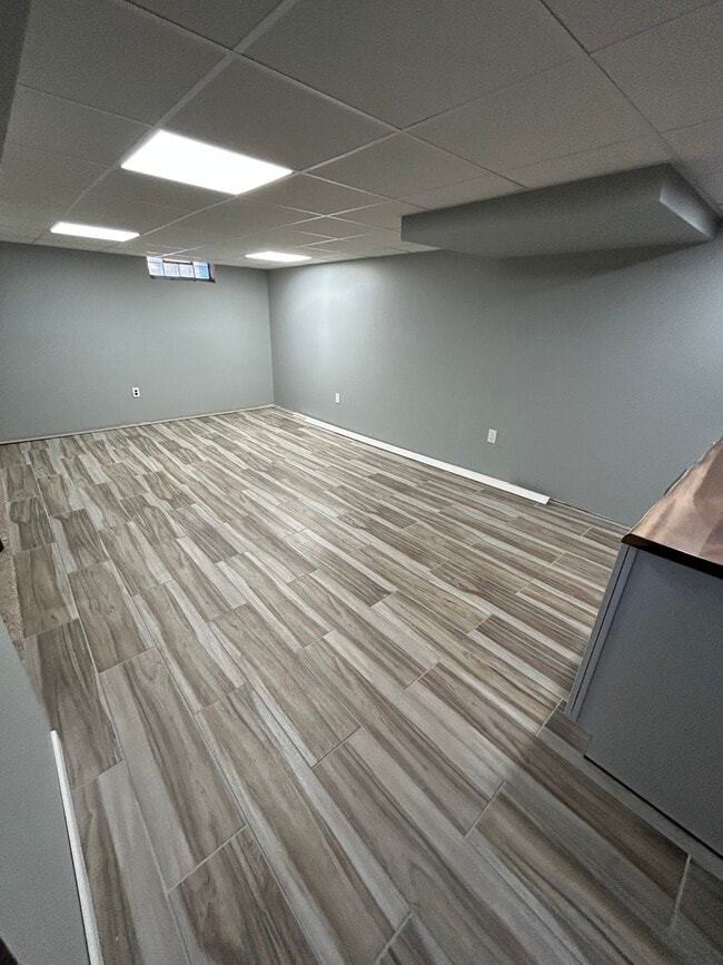 Building Photo - 6838 Moccasin St