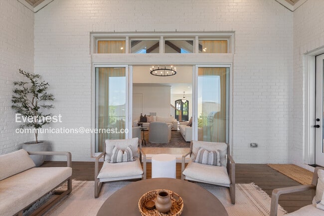 Building Photo - 1845 Traditions Cir