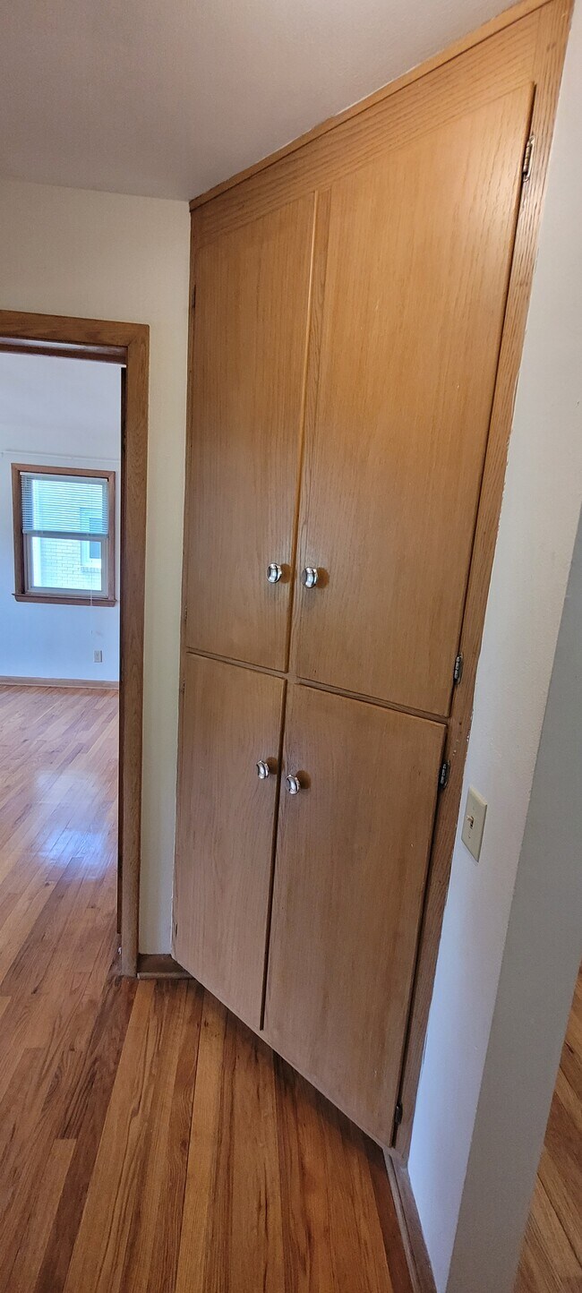 Building Photo - 922 High St