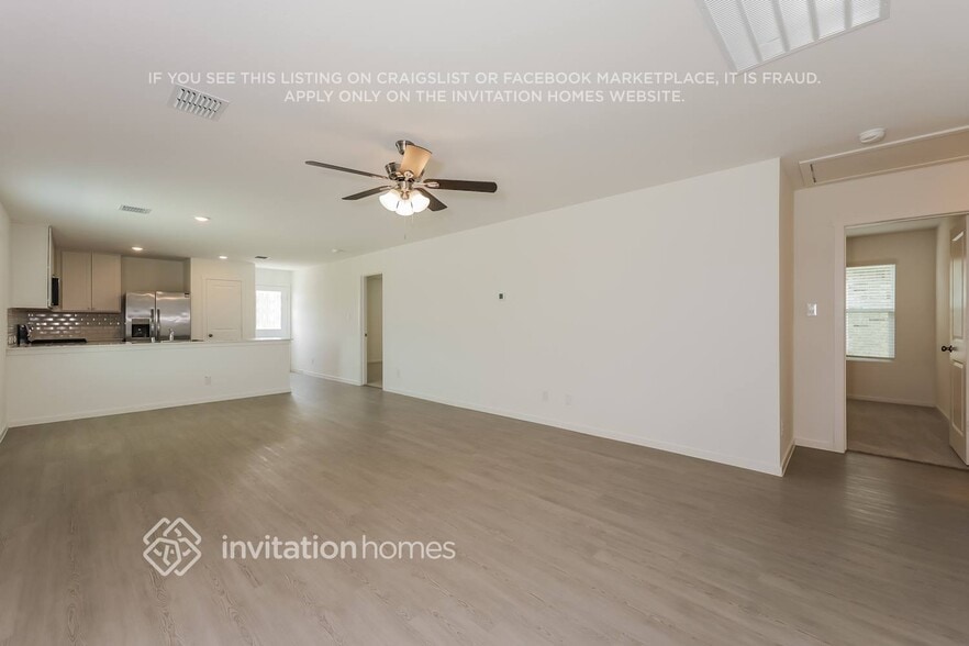 Building Photo - 1205 Canyon Wren Dr