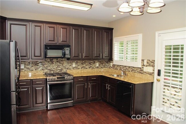 Building Photo - 10604 Quarrier Dr