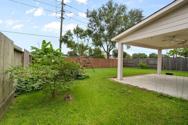 Building Photo - 2610 Cypress Springs Dr