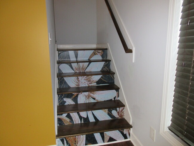 Building Photo - 1068 Mill Creek Loop