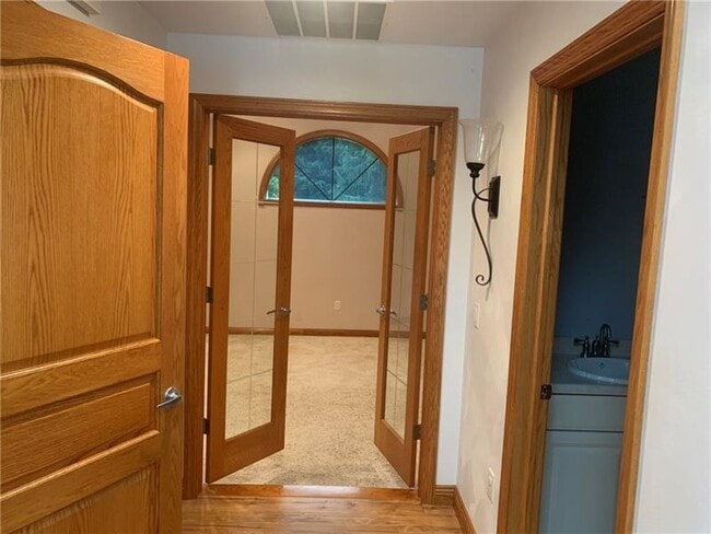 Building Photo - 900 Allegheny Ave