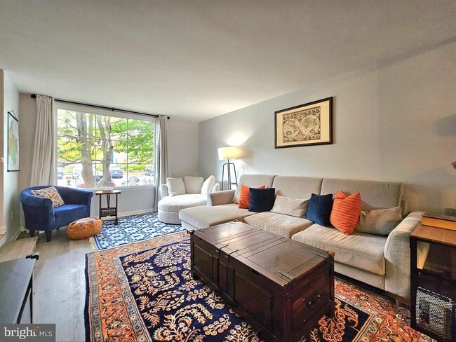 Building Photo - 2807 Lafora Ct