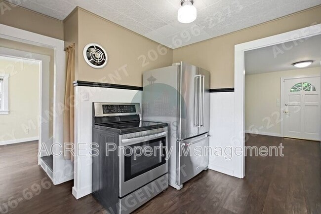 Building Photo - 15446 21st Ave SW