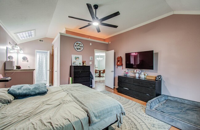 Building Photo - 15035 Felgate Creek Dr