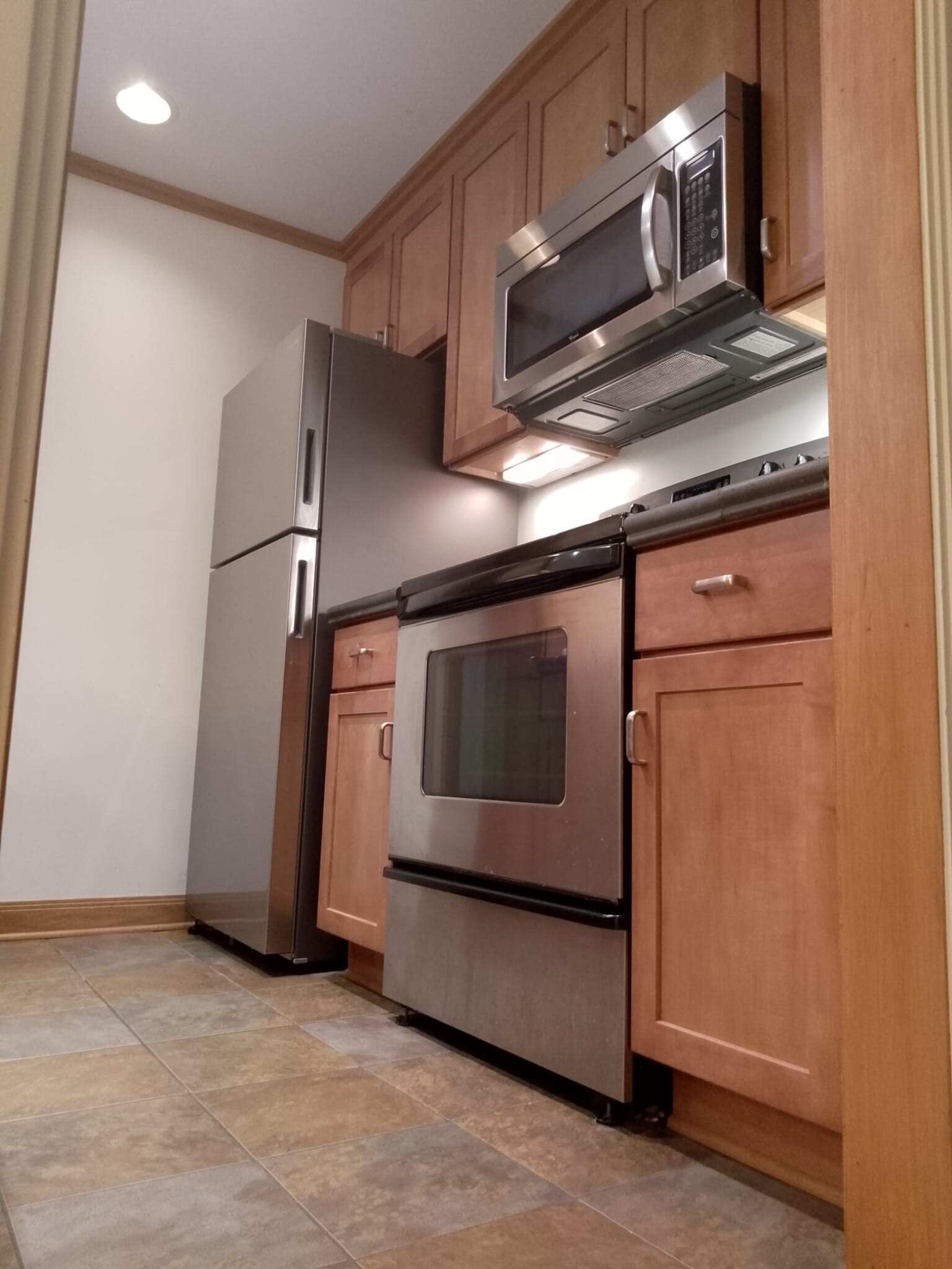 Kitchen - 1446 Cliff Ct