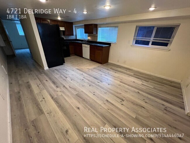 Primary Photo - 4721 Delridge Way SW
