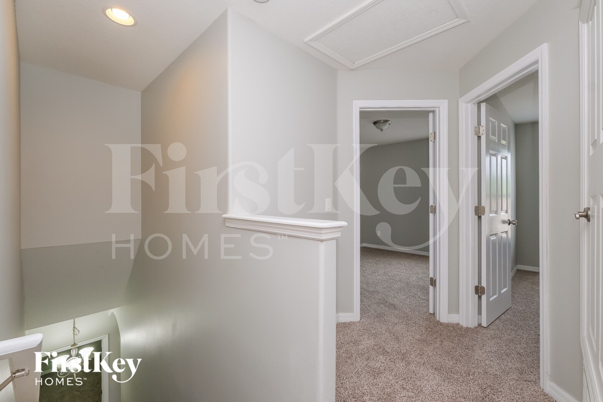 Building Photo - 7847 Foxgrove Dr