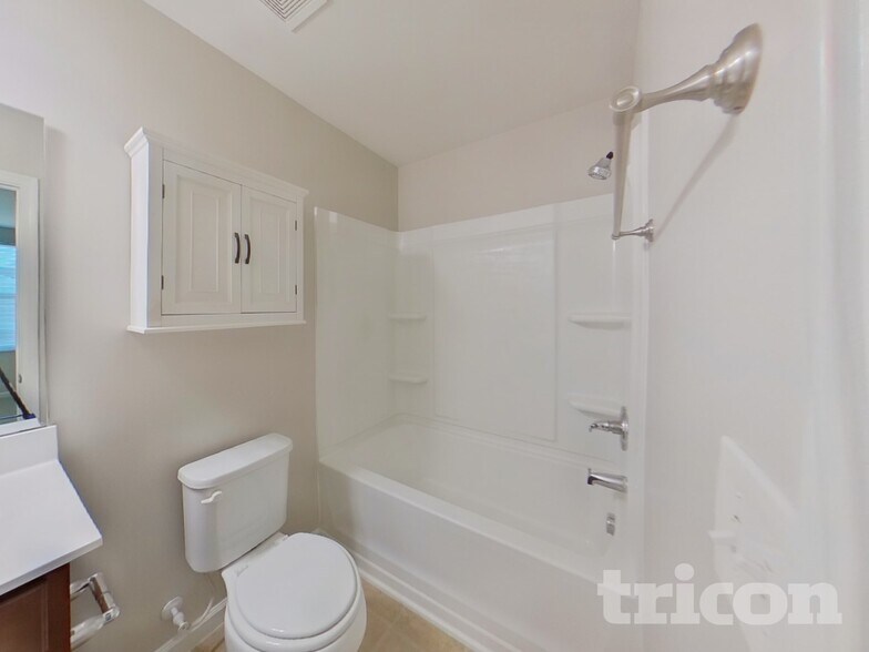 Building Photo - 415 Merus Dr