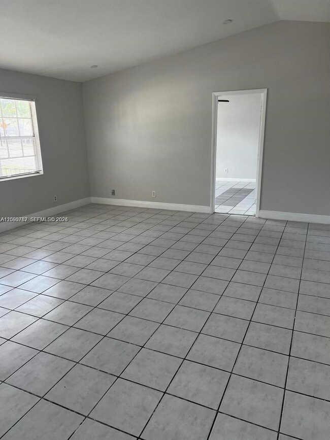 Building Photo - 7221 SW 11th Ct