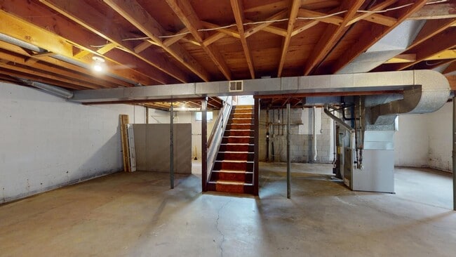 Building Photo - 2 bedroom duplex in North Ames