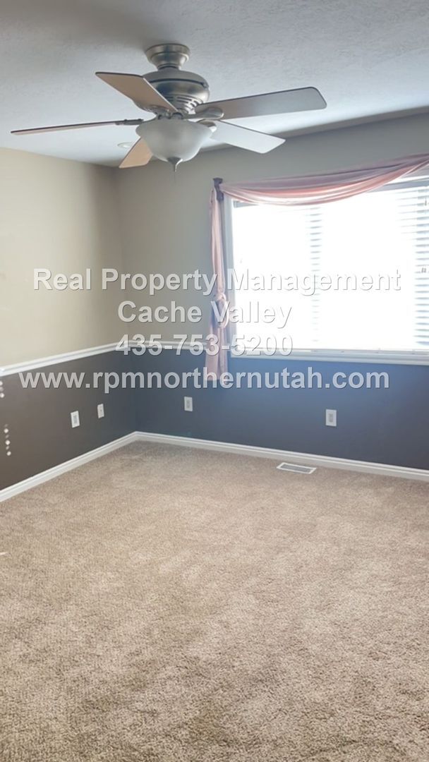 Building Photo - Beautiful 6 bedroom home available for immediate move in!