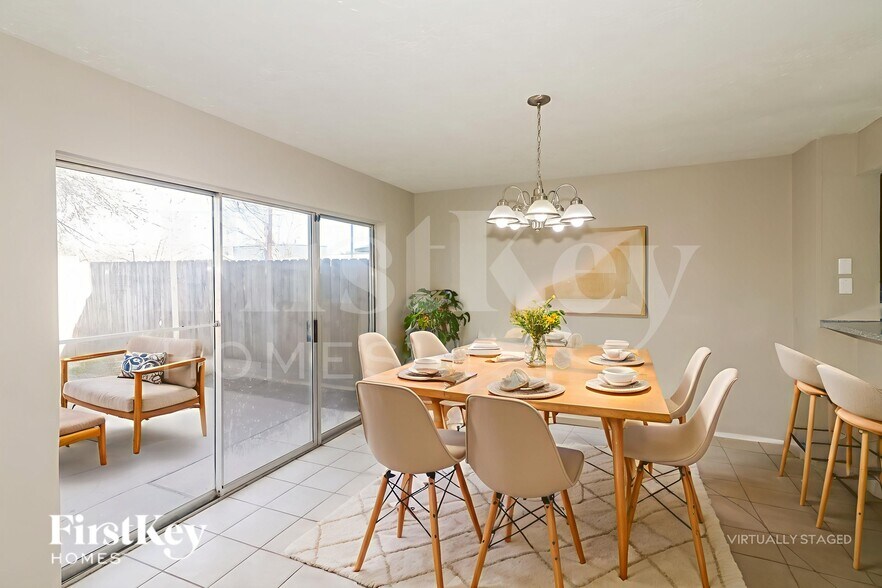 Building Photo - 9310 Westacre Pl