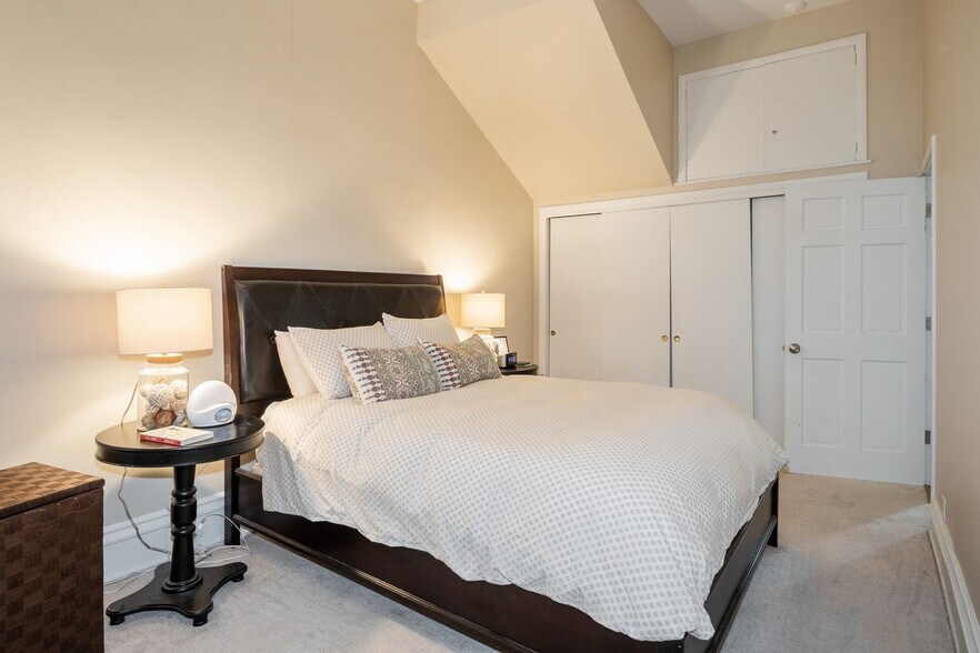 Master - 2119 N Cleveland Ave