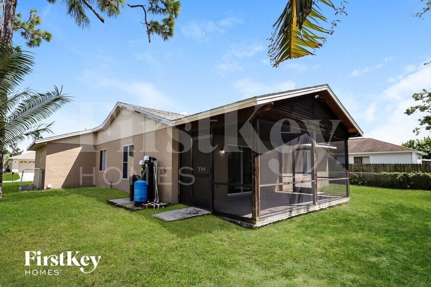 Building Photo - 17424 Kentucky Rd