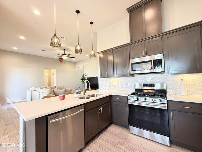 Building Photo - 7467 Smugglers Gulch Ct