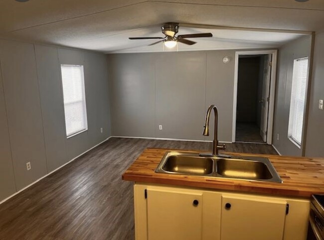 Building Photo - 134 Pixie Cir