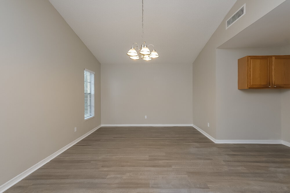 Building Photo - 4360 Grandwood Ln