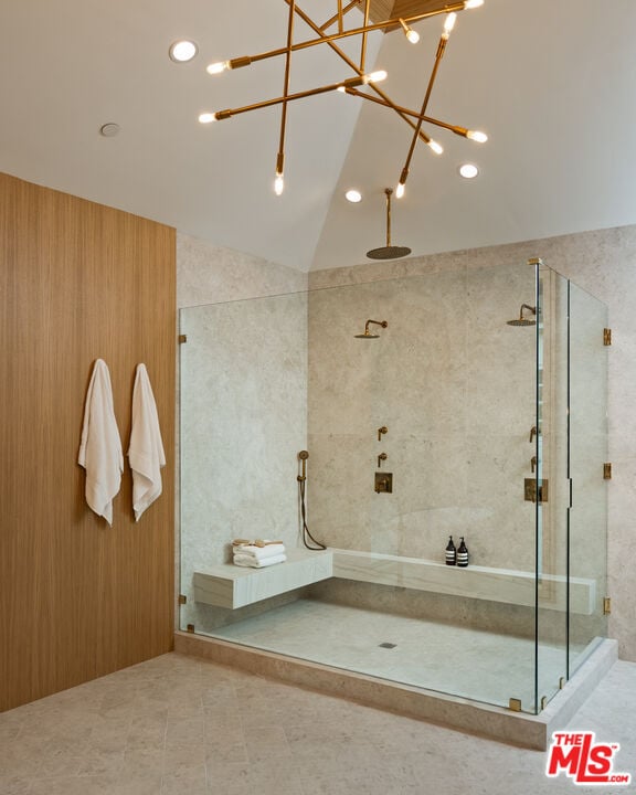 Building Photo - 565 Toyopa Dr