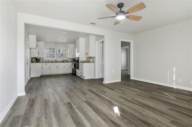 Building Photo - 4321 Quails Ln