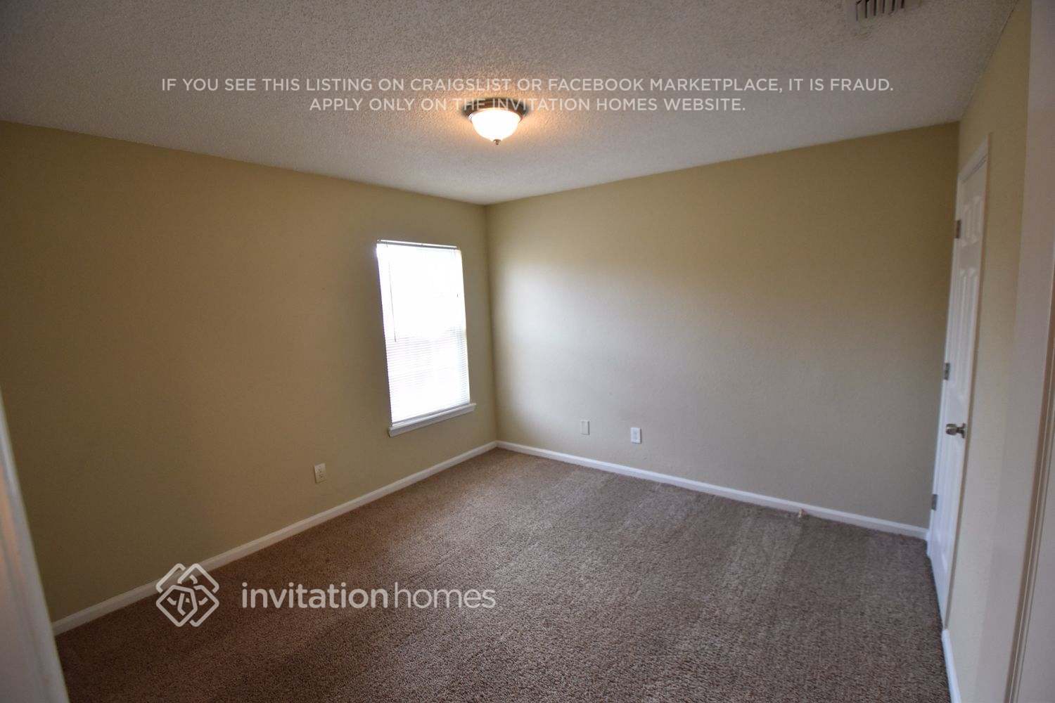 Building Photo - 1649 Ashmore Green Dr