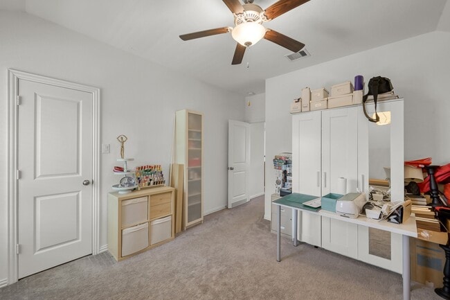 Building Photo - 508 Loft Ct