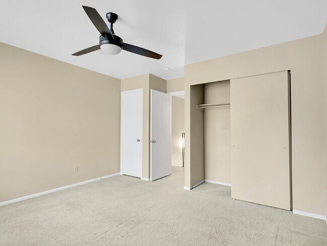 Building Photo - $2,295.00, 2-bed, 3-bath Condo in Westmins...