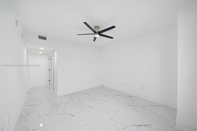 Building Photo - 1330 West Ave