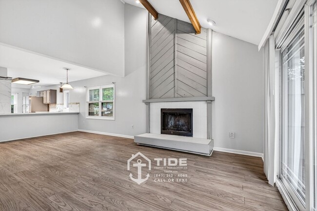 Building Photo - Spacious Home in the Heart of Summerville