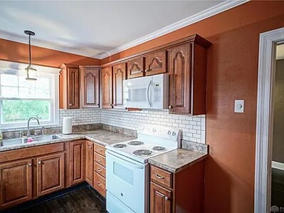 Over-the-range microwave - 703 N Central Ave