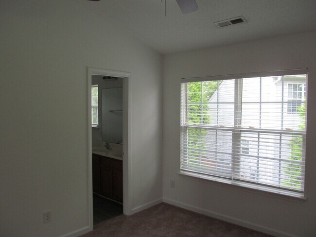 Building Photo - Greensboro Wendover area.