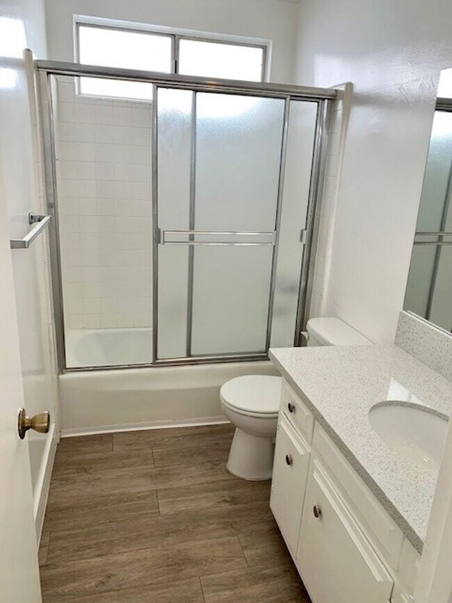 Building Photo - 156