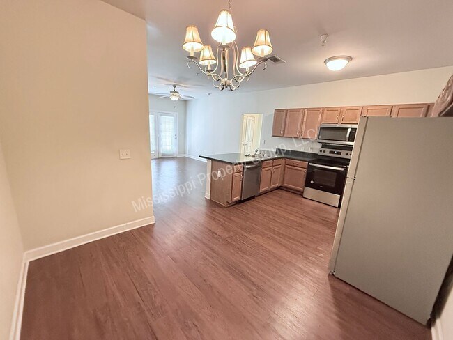 Building Photo - 2BD/2BA FOR RENT