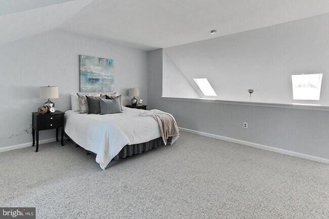 Building Photo - 7527 Chrisland Cove