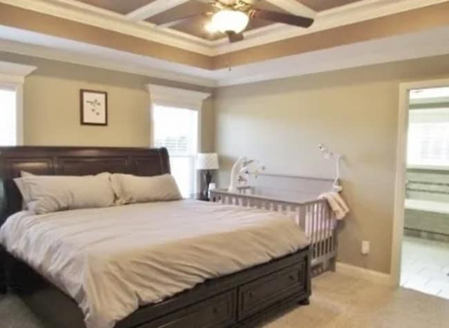 Building Photo - Spacious 4-Bedroom Home with Modern Upgrad...