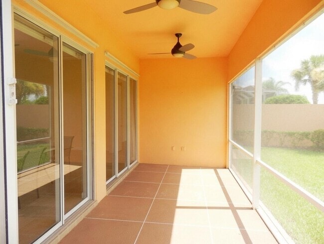 Building Photo - 11547 SW Rockingham Dr