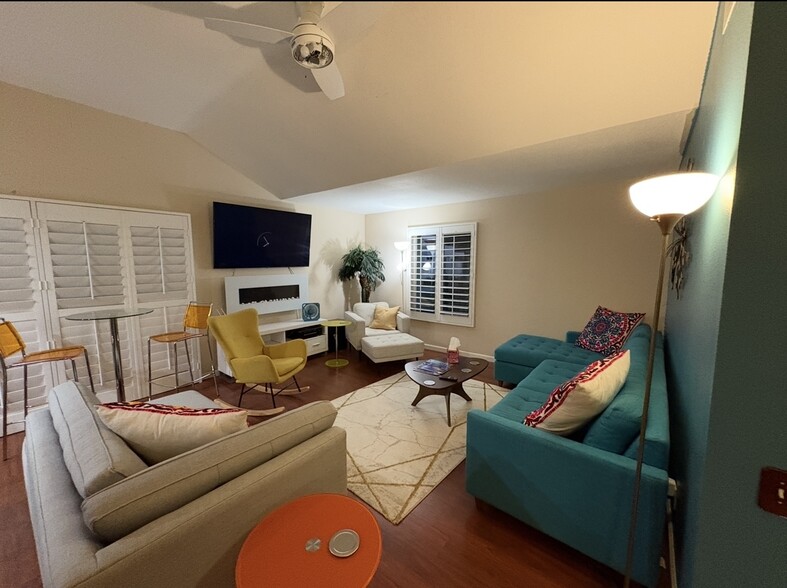 Building Photo - 1515 Spyglass Plz