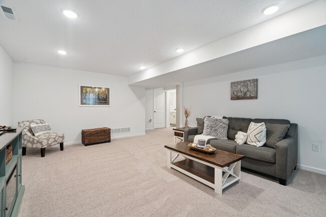 Building Photo - 1275 Priscilla Ct