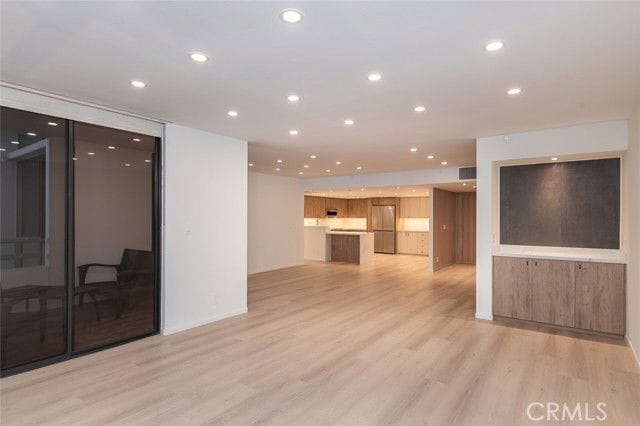 Building Photo - 345 Pioneer Dr