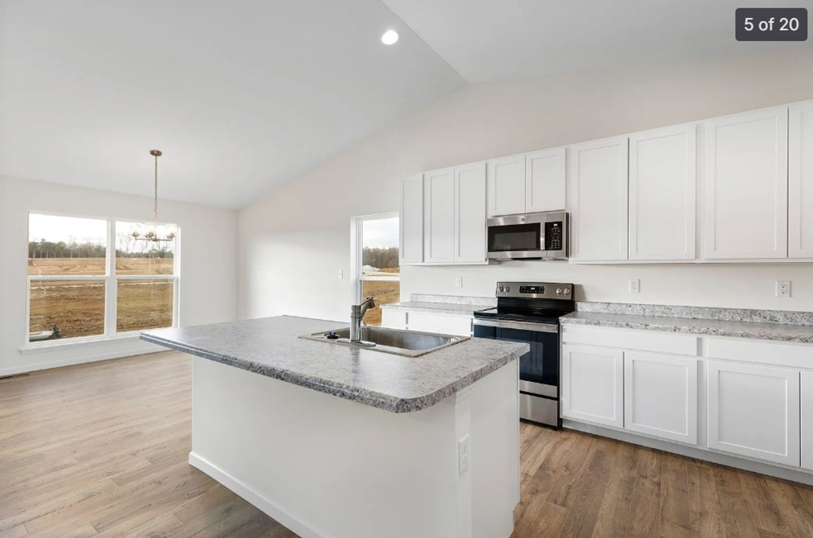 Building Photo - 443 Sweetgrass Dr