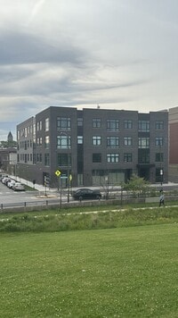 Building Photo - 2807 S Halsted St