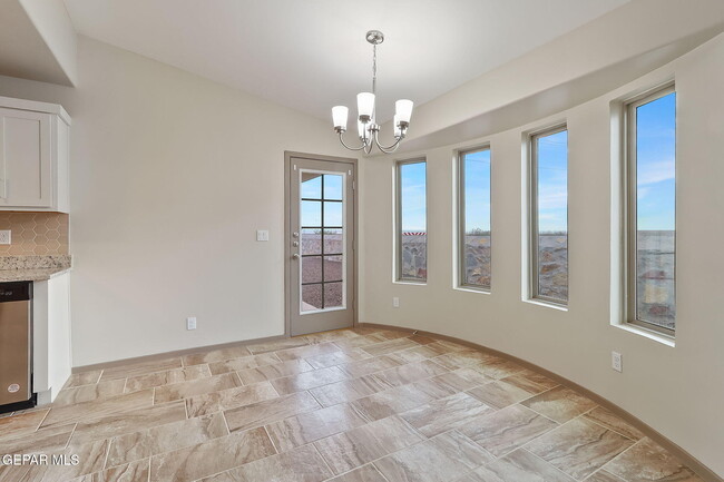 Building Photo - 13736 Flora Vista Ave
