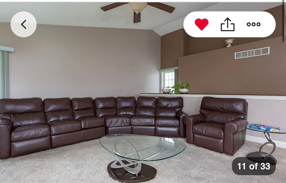 Building Photo - 3900 Sparrow Ct