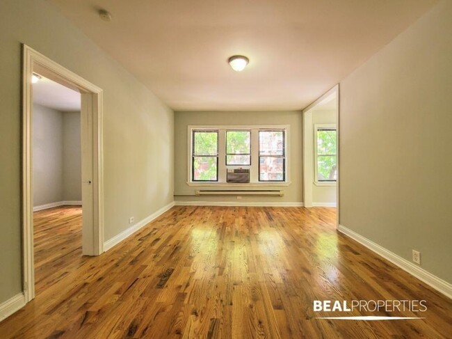 Primary Photo - 2 bedroom in CHICAGO IL 60613