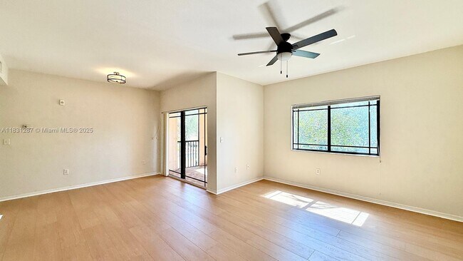 Building Photo - 2807 Veronia Dr