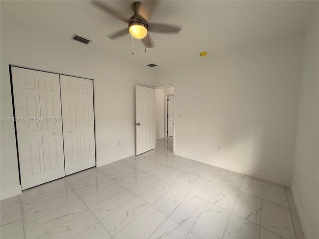 Building Photo - 3027 NW 23rd Ave