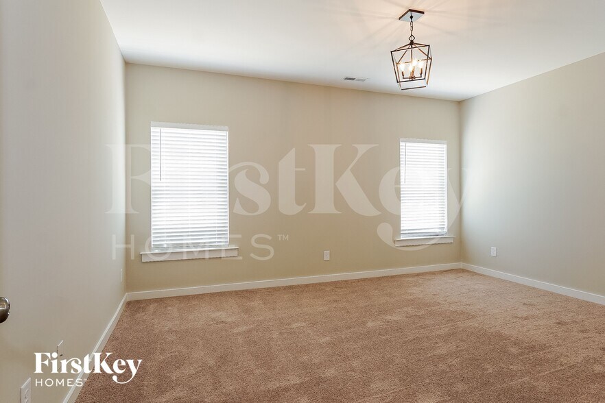 Building Photo - 110 Co Rd 1702